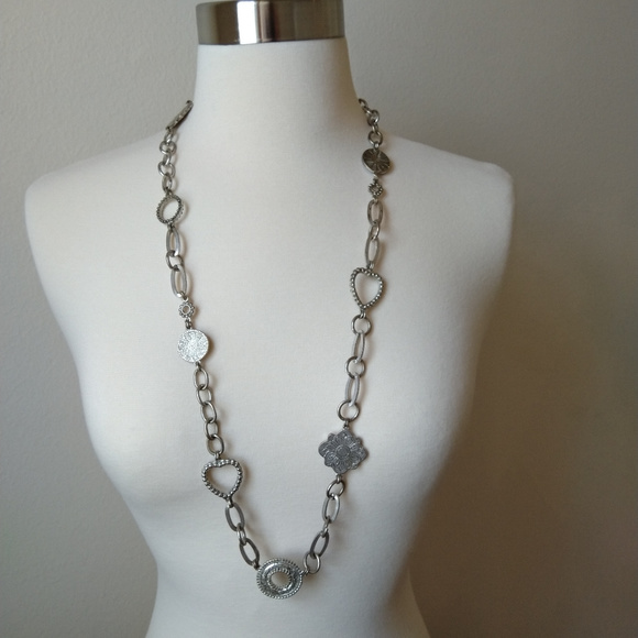Jewel Box - 17" VTG Silvery Necklace - Picture 1 of 4